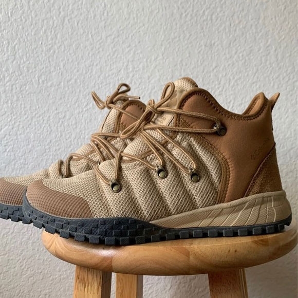 columbia white boots